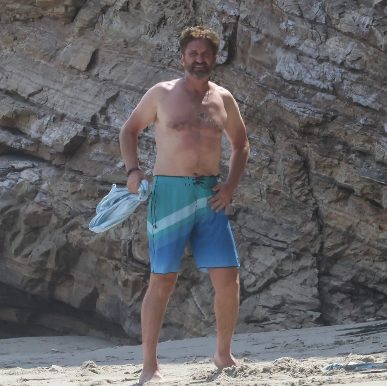 Gerard Butler bulge