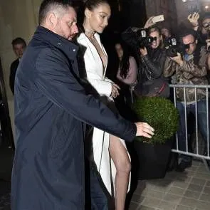 06-Gigi-Hadid-Braless