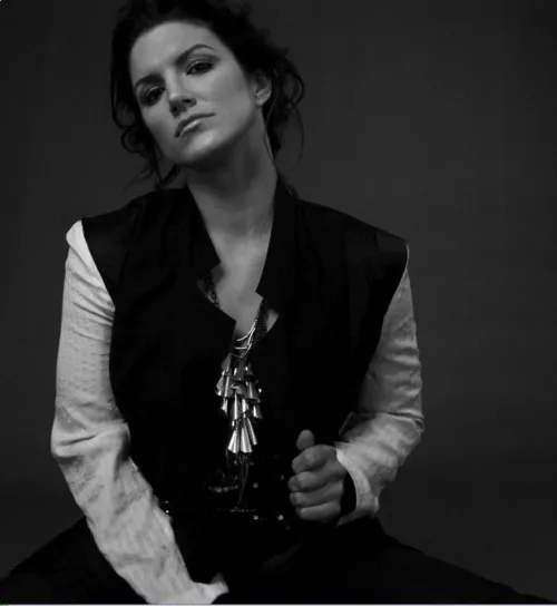 gina-carano-nackt-sexy-24