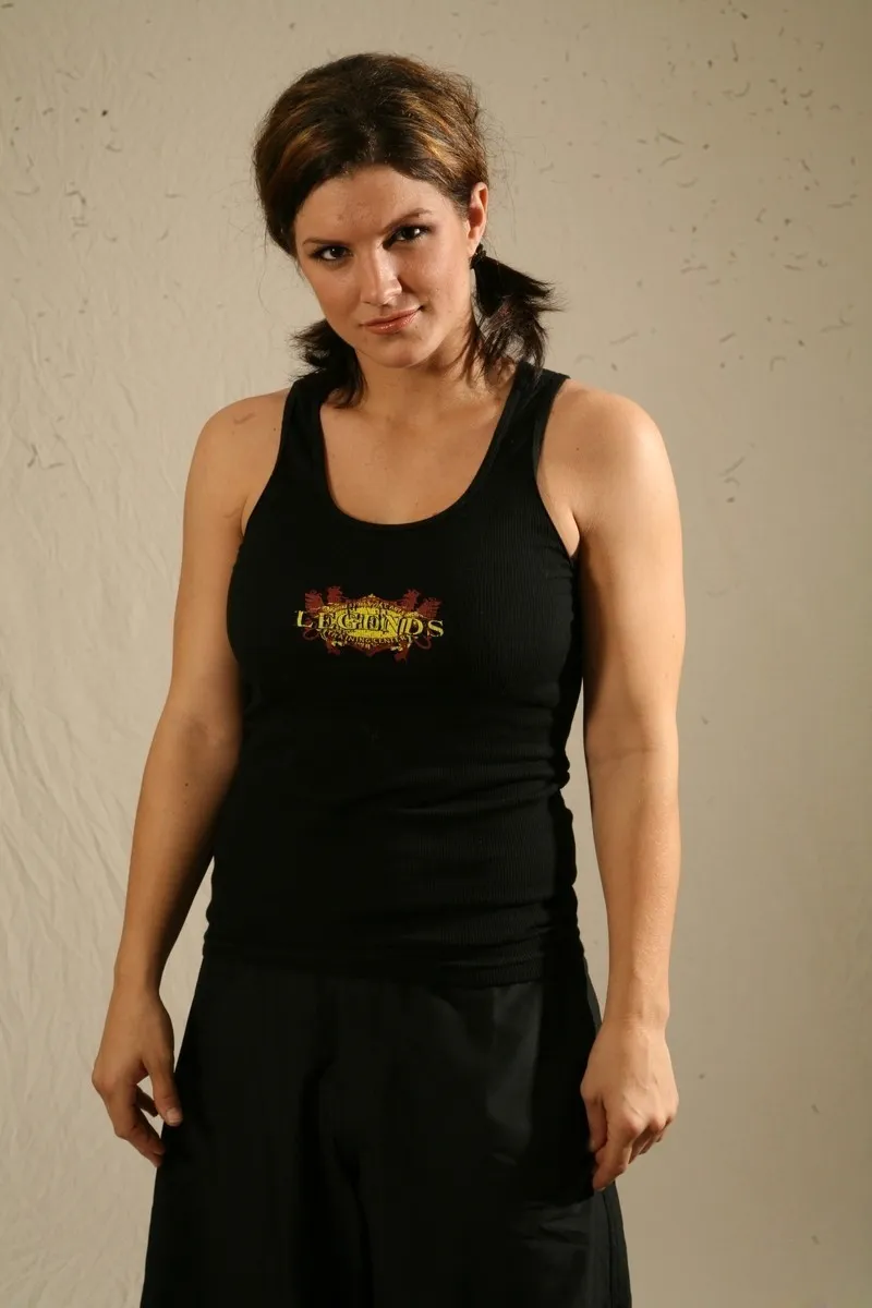 gina-carano-nackt-sexy-18
