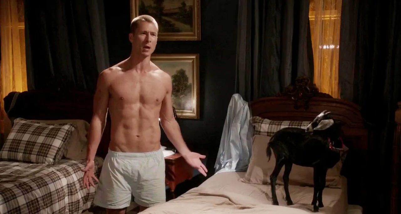 Glen Powell underwear scenes