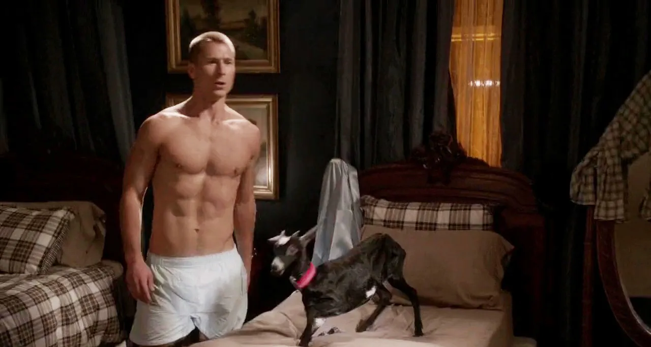 Glen Powell nude