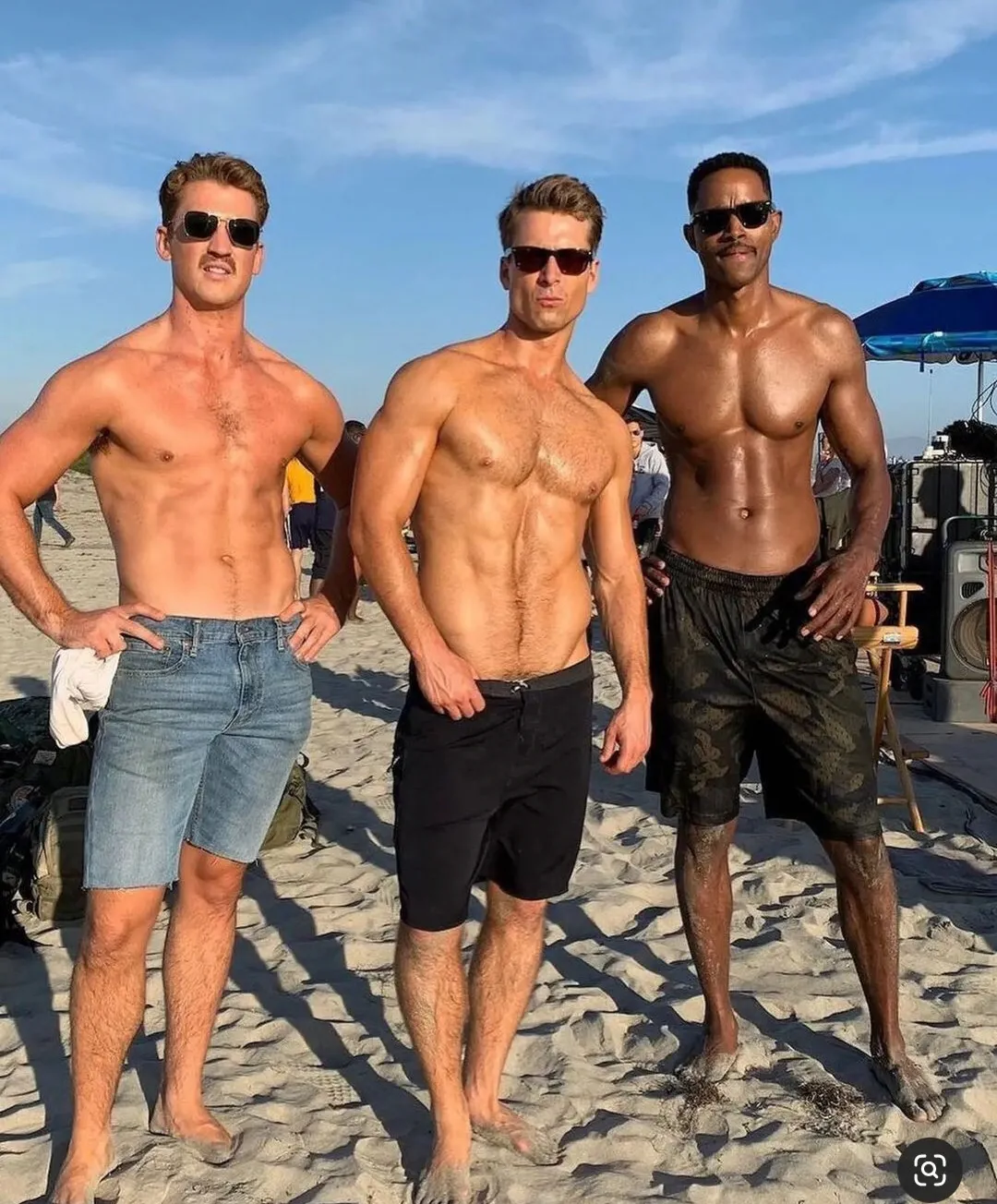 Glen Powell nude Top Gun Maverick