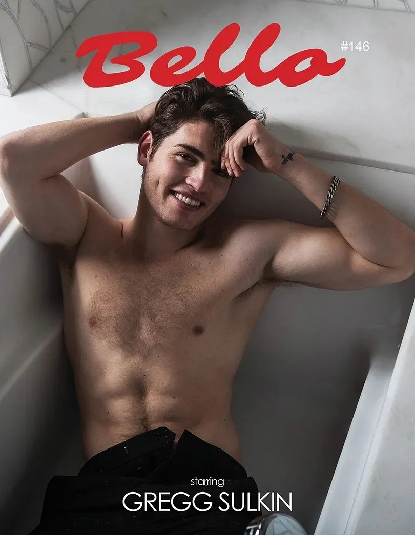 Gregg Sulkin naked pics