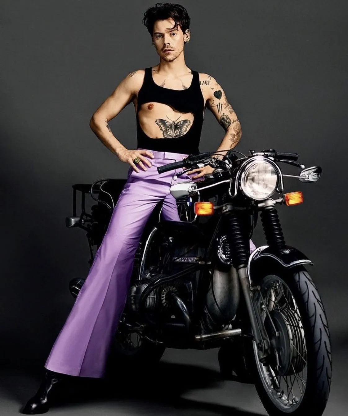 Harry Styles on uudentyyppinen Augustav -Magasin