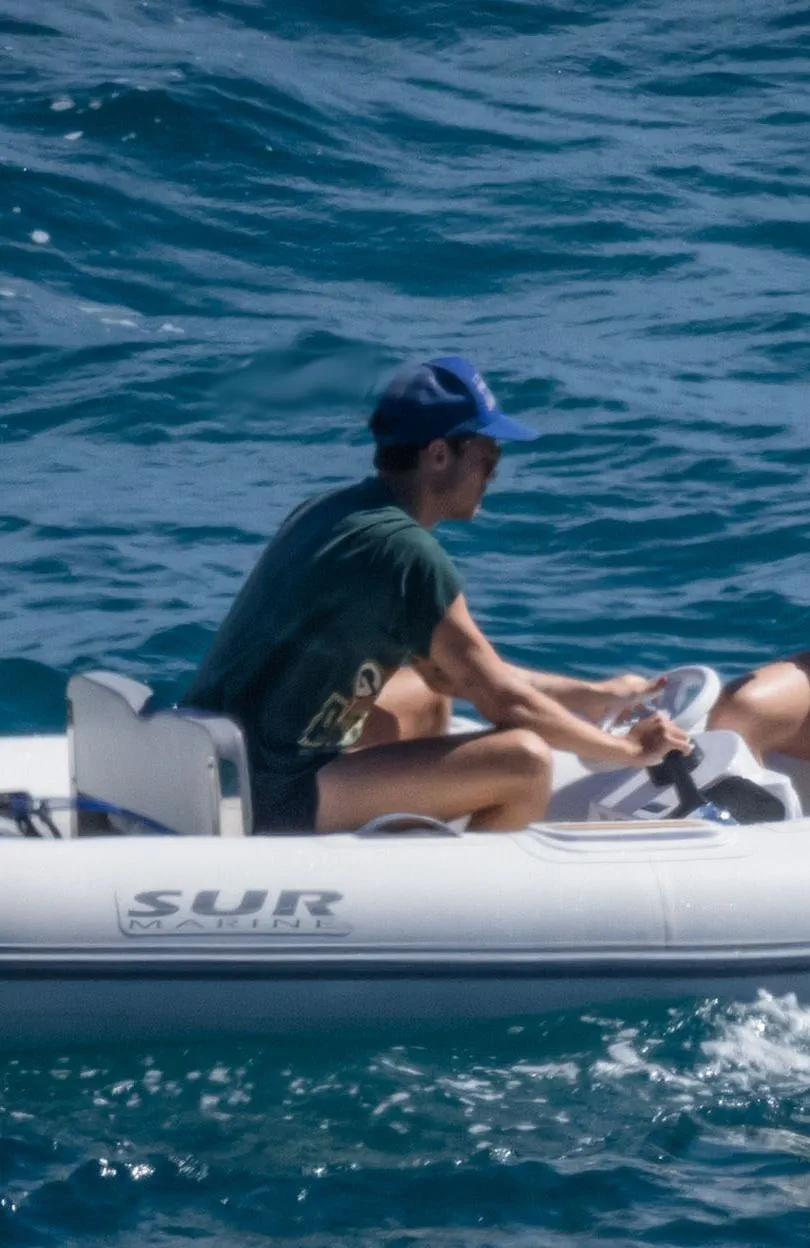 Harry Styles paparazzi