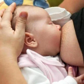 10-Hilaria-Baldwin-Nude-Leaked-Pregnant