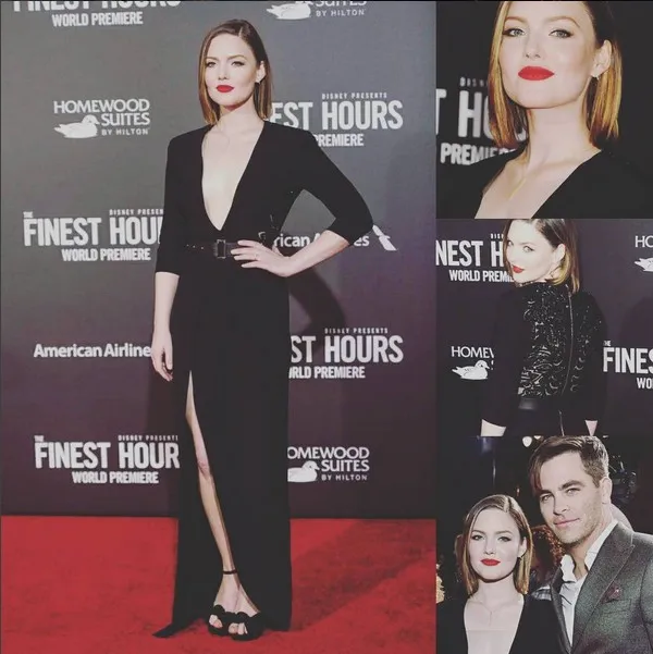 Holliday-Grainger-Sexy-5