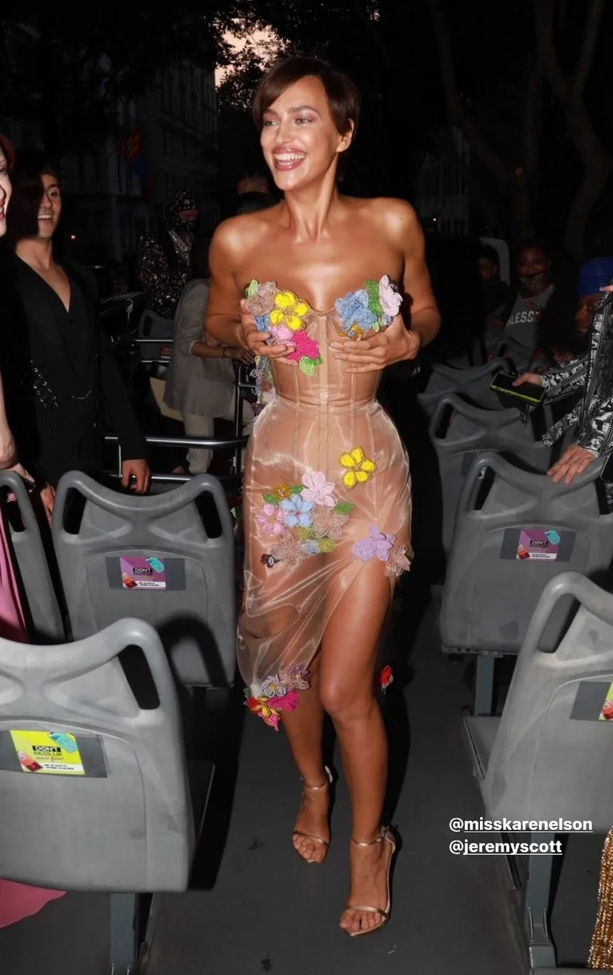 Irina Shayk Sexy At Met Gala 2021