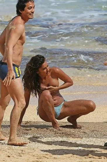 Irina Shayk เปลือยท่อนบนภาพปาปารัสซี่