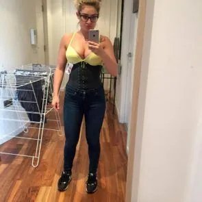 04-Isabel-Hodgins-Uitgelekt-Naakt