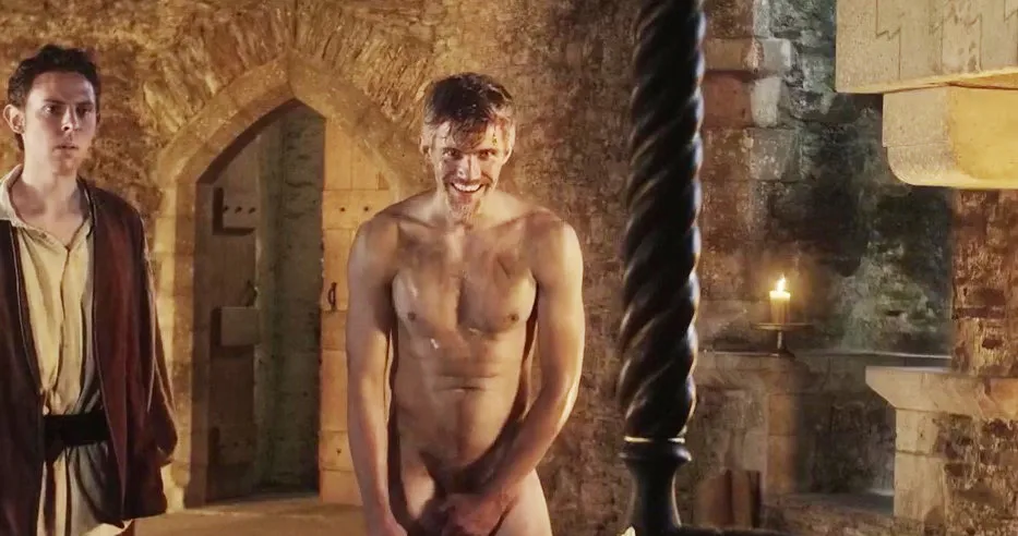 వాస్తవానికి జేమ్స్ అల్-ఎయిర్, రాబిన్ హుడ్ రూబీ (2018)