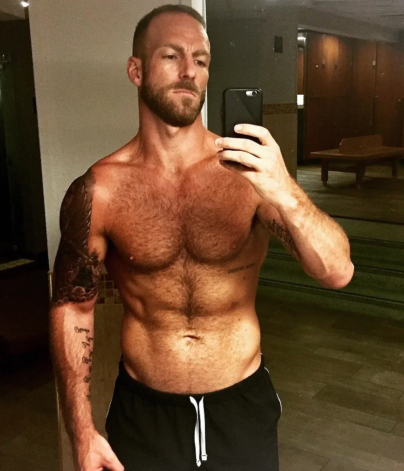 Ingénieur de James Hot Selfie nu