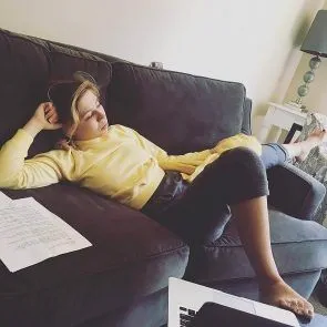 Jennette McCurdyová holé nahé nohy