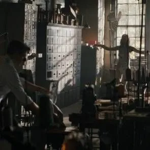 जेनिफर-कॉनलाइन-सेक्सी -12