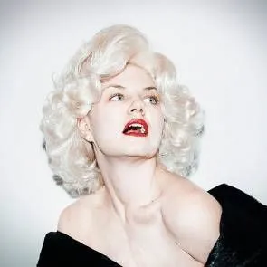 08-जेनिफर-मॉरिसन-सेक्सी