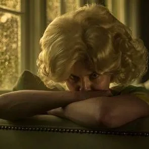 09-जेनिफर-मॉरिसन-सेक्सी