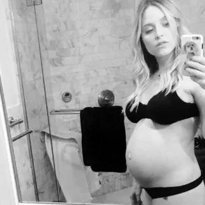 04-Jenny-Mollen-Naakt-Sexy