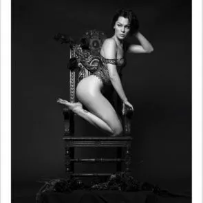 05-Jessie-J-Topless-Nude