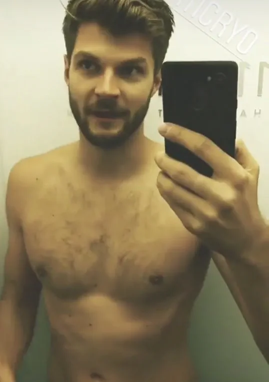 Jim Chapman nude