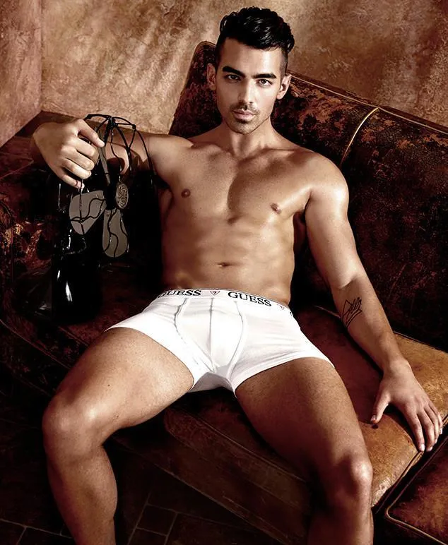 Acest lucru poate fi văzut în atmosfera imaginii lui Jonas