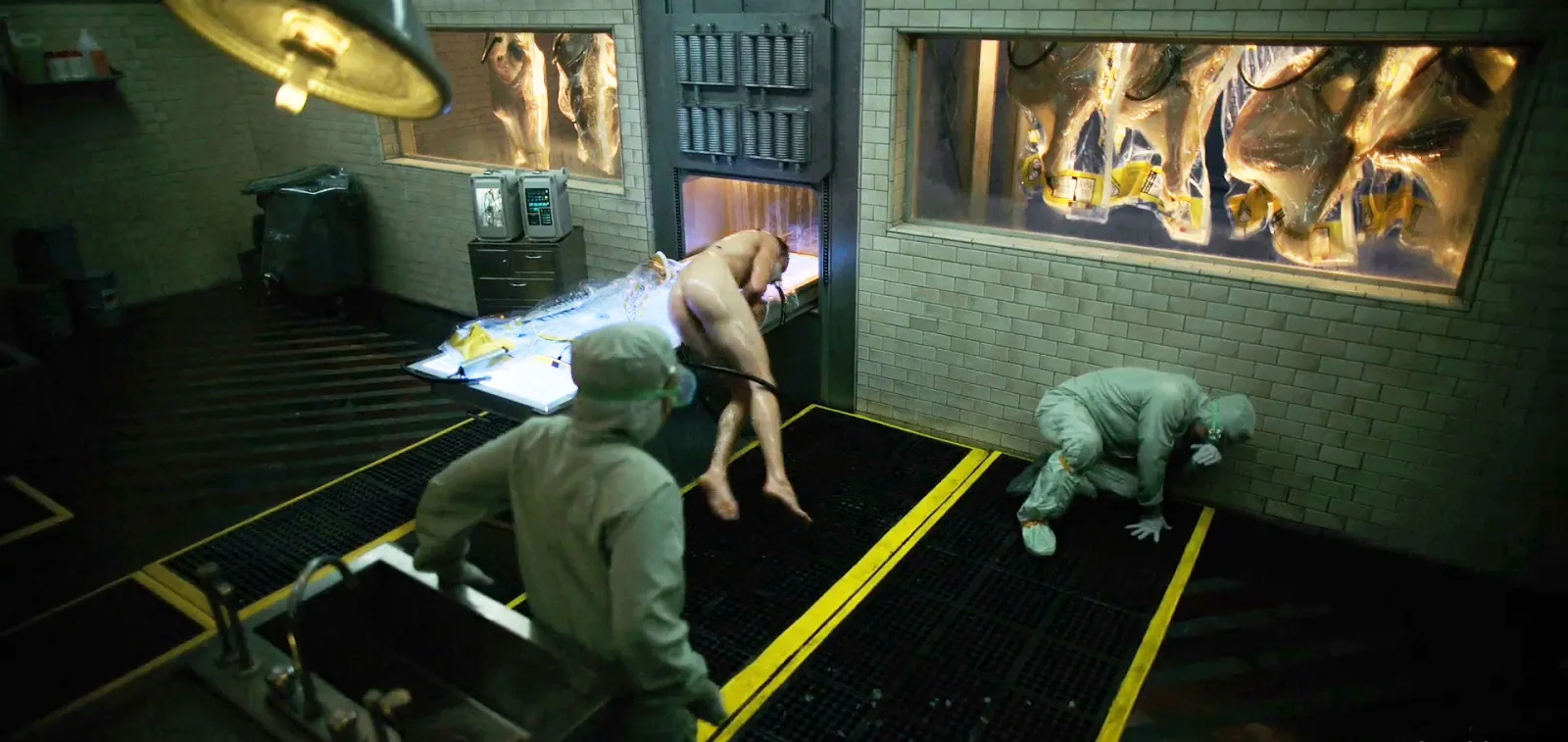 Joel Kinnaman naked ass