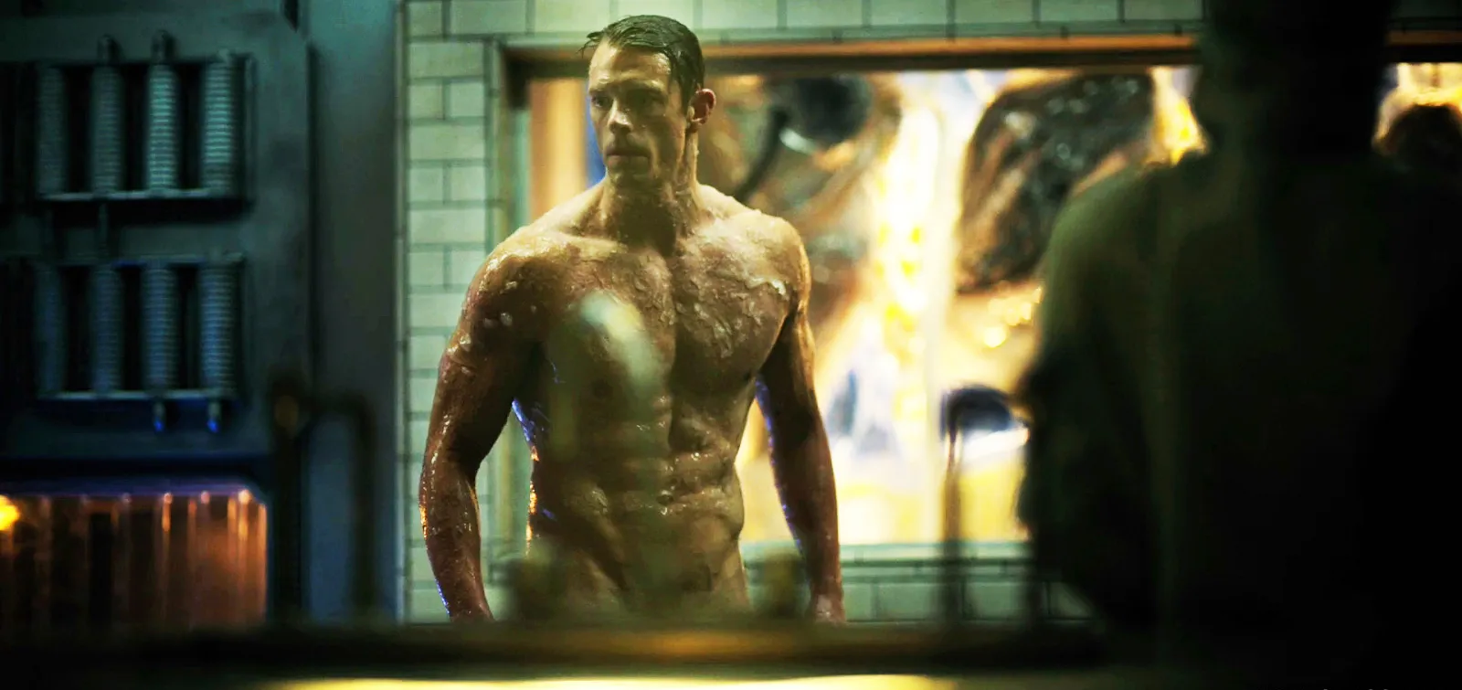 Joel Kinnaman nudes scenes