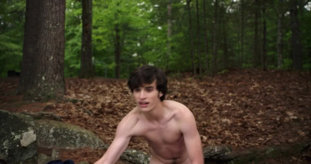 父の年のジョーイ・ブラッグ・ヌードシーン