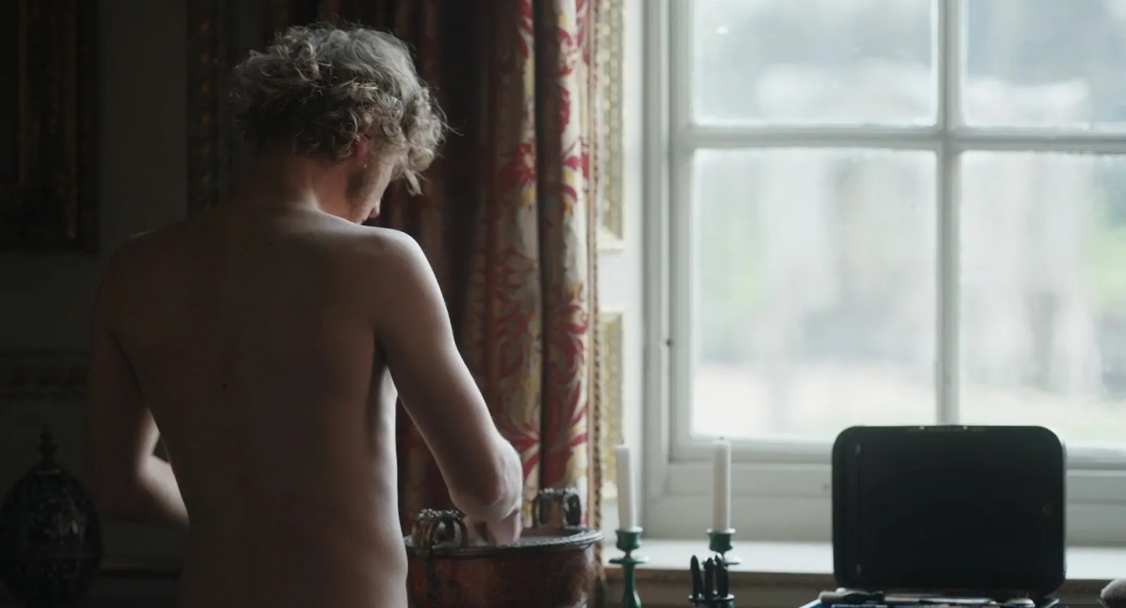 johnny flynn shirtless