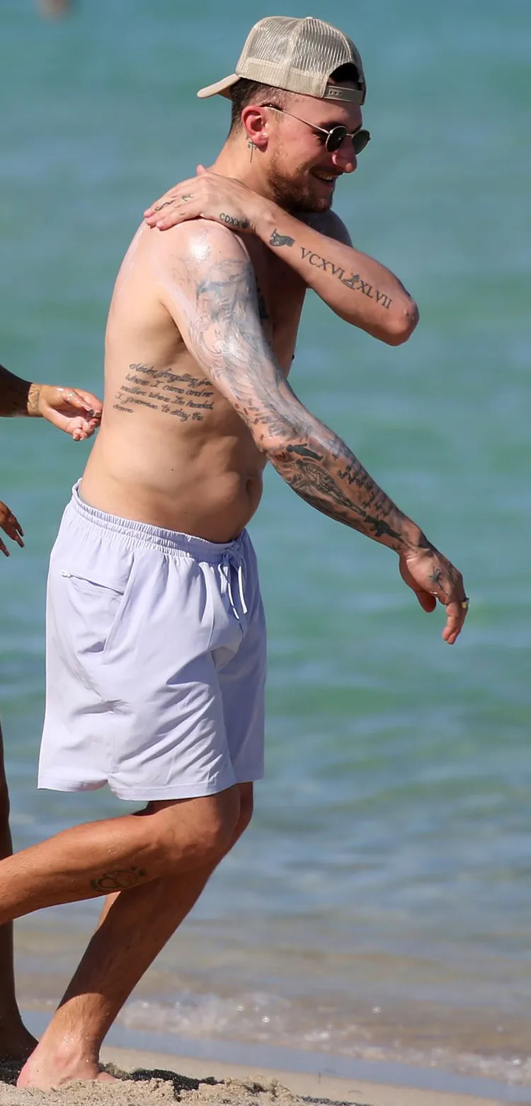 Johnny Manziel nudes