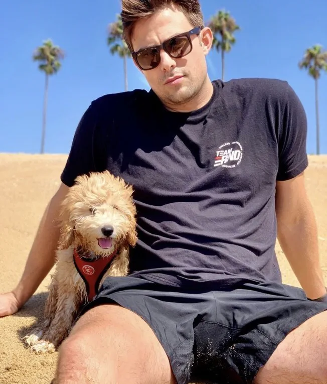 Jonathan Bennett bulge shots