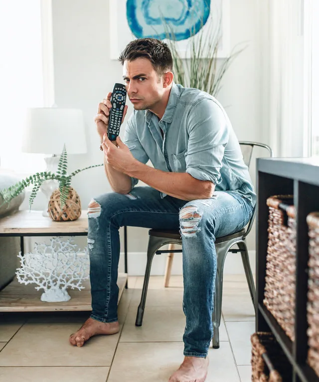 Jonathan Bennett feet