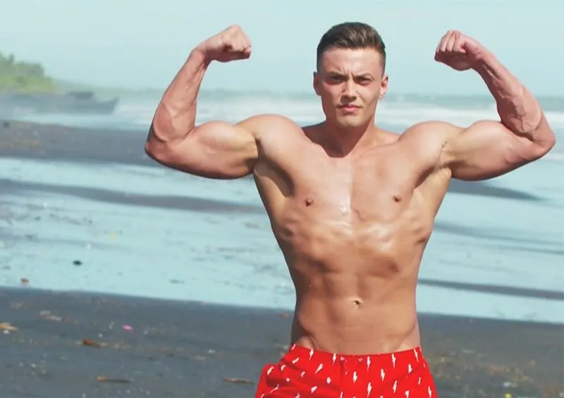 Iordan Light nu are haine atractive