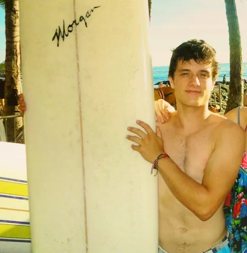 Josh Hutcherson Nude