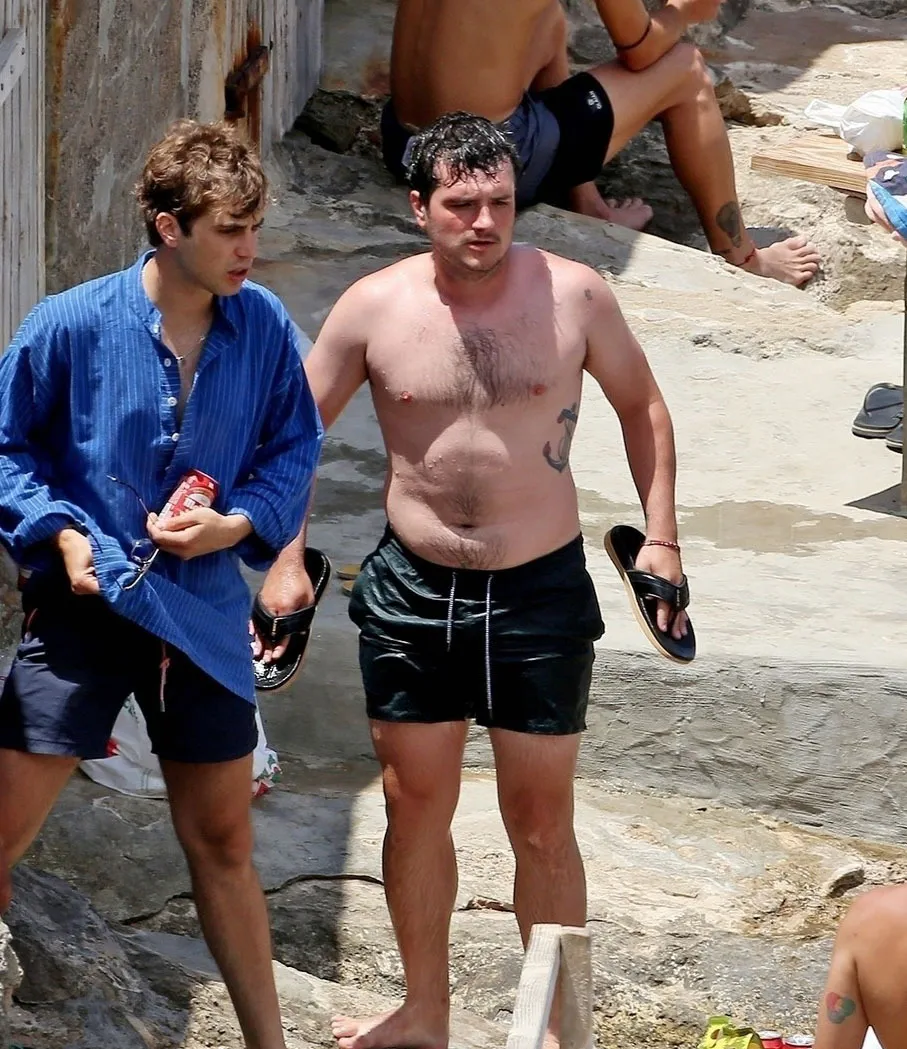 Josh Hutcherson penis