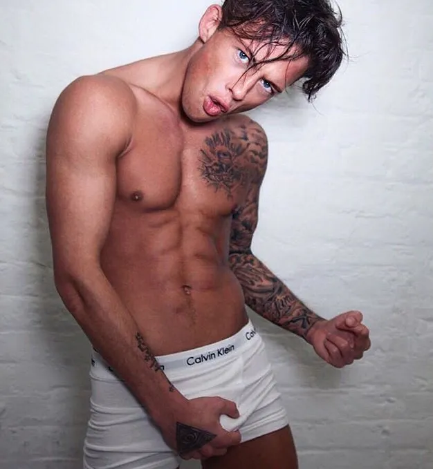 裘德·摩尔裸体和内衣图片