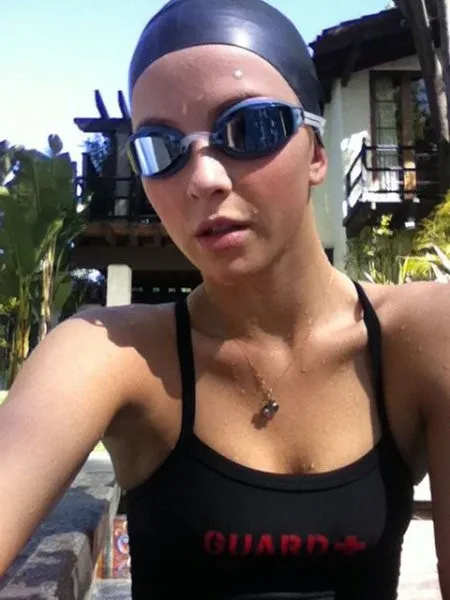 Julianne-Hough-Nude-7