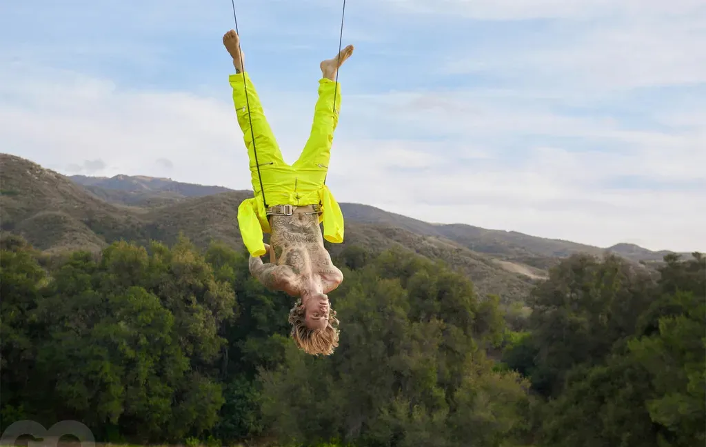 Justin Bieber nudity