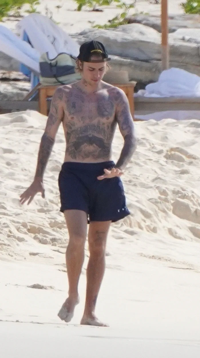 Justin Bieber dick pics