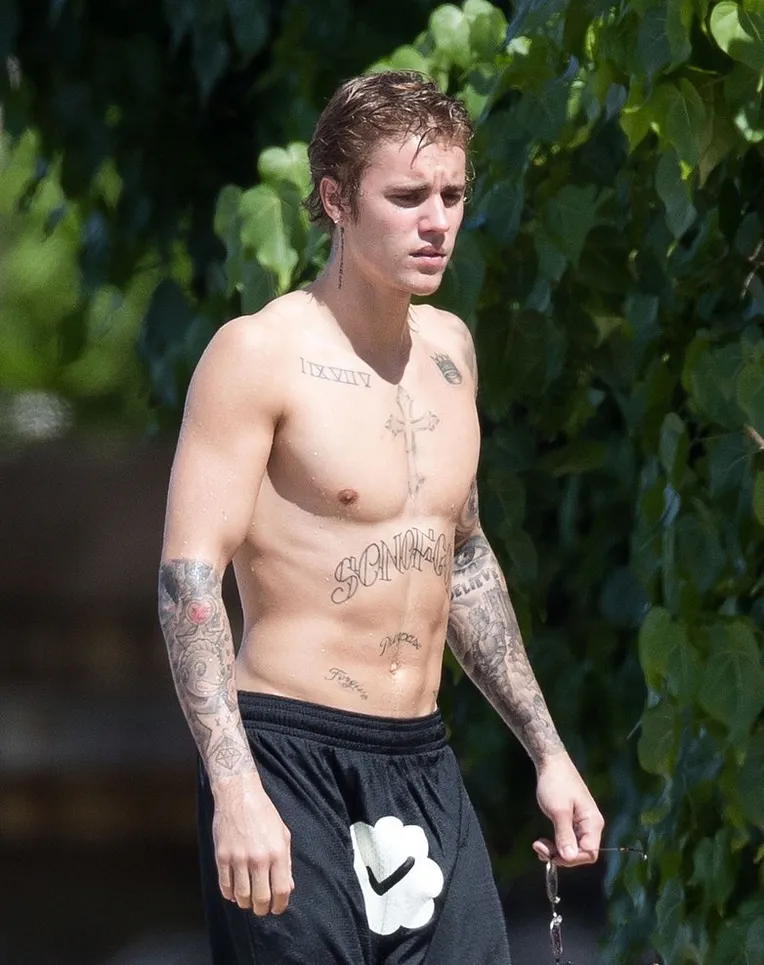 Justin Bieber Nude