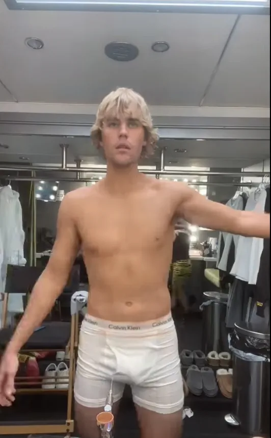 Justin Bieber dick shots