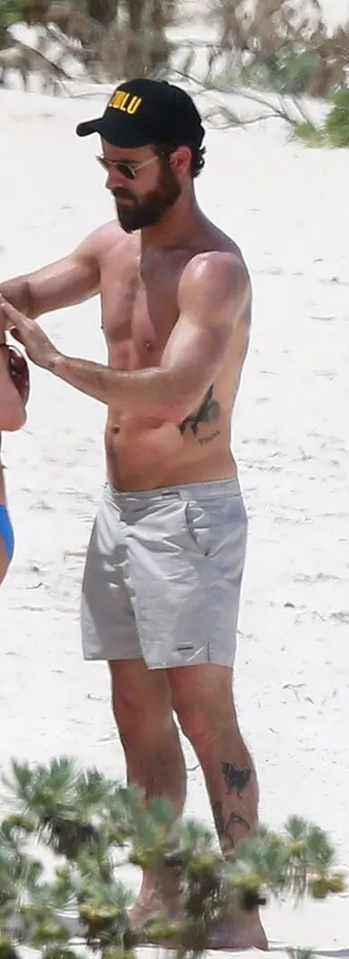 Justin Theroux bulge