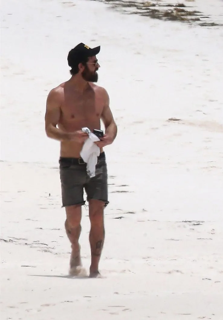 Justin Theroux gay sex