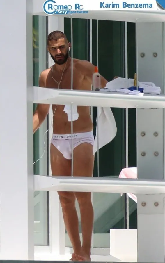 Karim Benzema nude