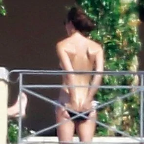 04-Kate-Middleton-Topless-Tomando el sol