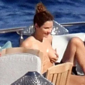 Katharine McPhee Topless Di Kapal Pesiar