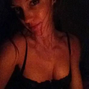 케이티 캐시디 누출