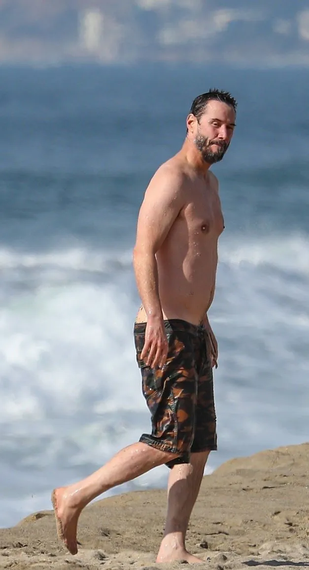 Keanu Reeves gay sex