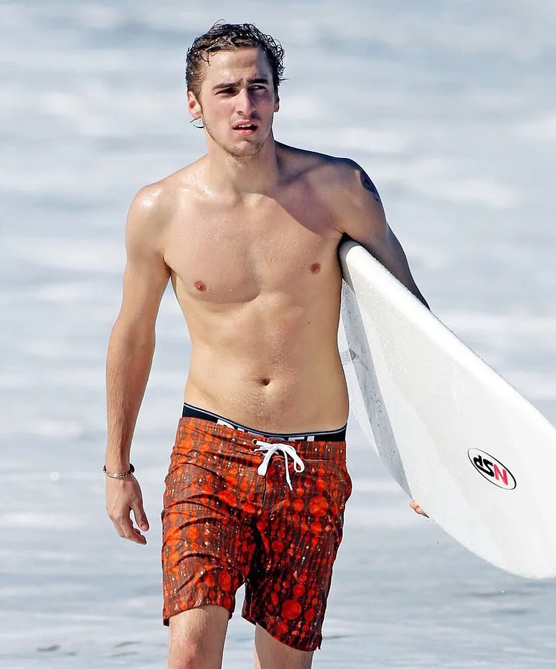 Kendall Schmidt Nude