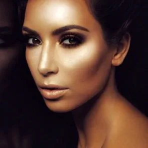 12-Kim-Kardashian-Nu